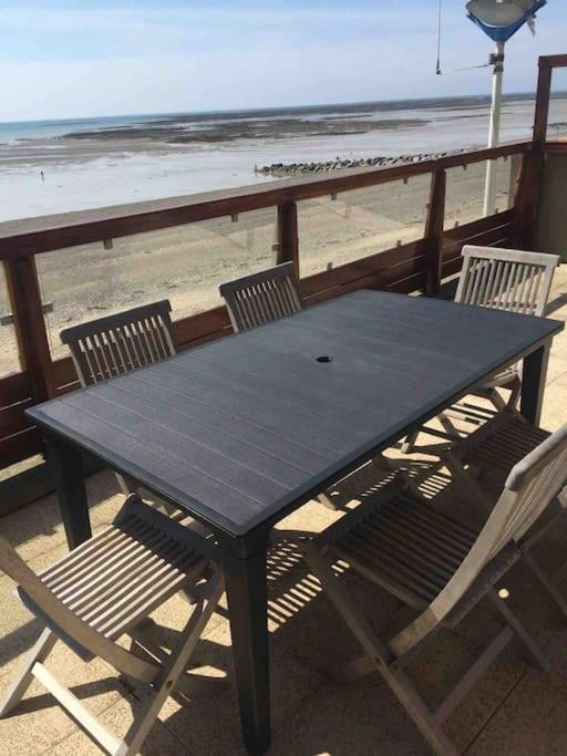 Les Iles Vue Sur Mer Agon-Coutainville Exterior photo